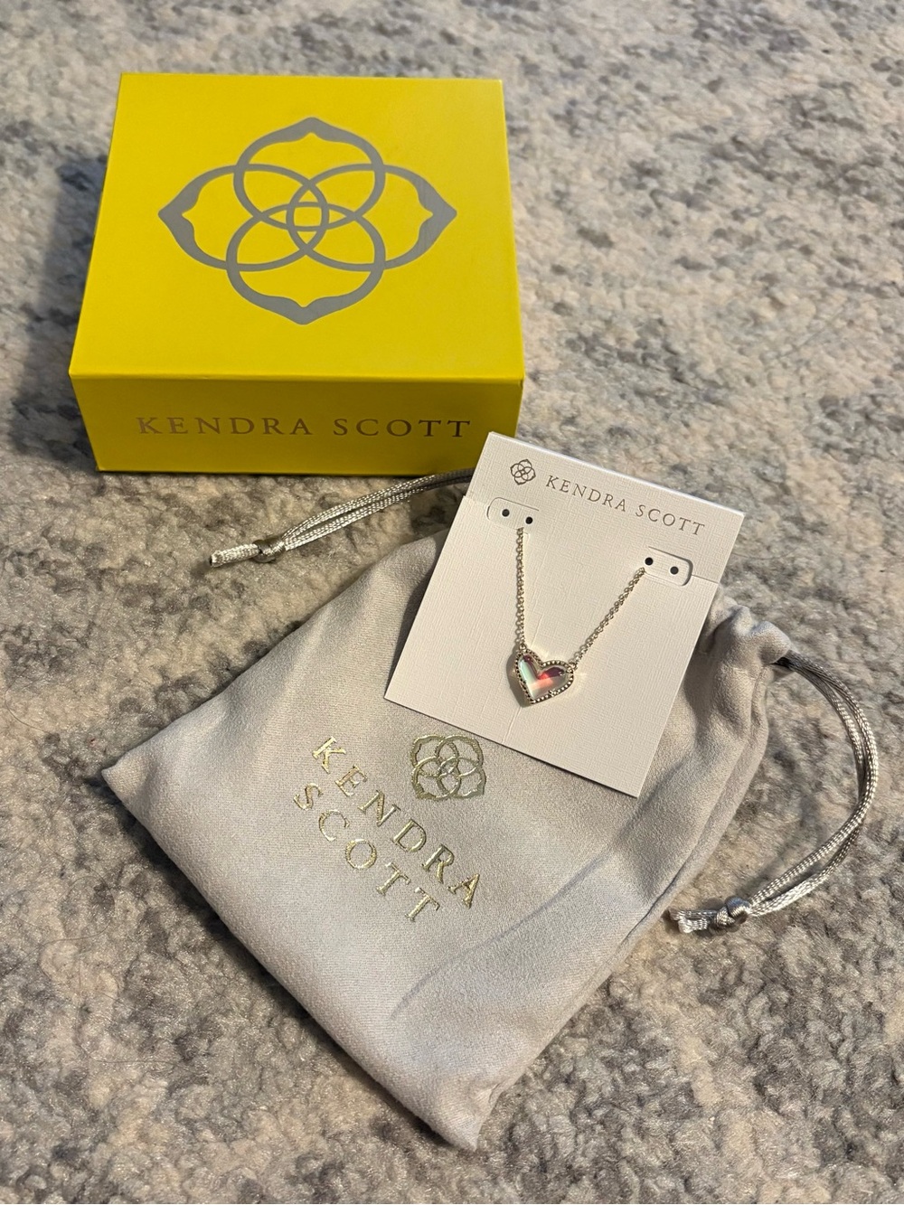 Kendra Scott Ari Heart Pink Iridescent Gold Necklace With Box NWT